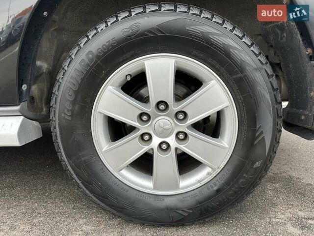 Черный Мицубиси Паджеро Вагон, объемом двигателя 2.97 л и пробегом 218 тыс. км за 11950 $, фото 27 на Automoto.ua