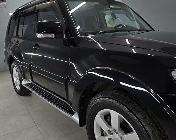 Черный Мицубиси Паджеро Вагон, объемом двигателя 3.83 л и пробегом 153 тыс. км за 10800 $, фото 9 на Automoto.ua