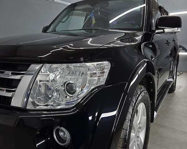 Черный Мицубиси Паджеро Вагон, объемом двигателя 3.83 л и пробегом 153 тыс. км за 10800 $, фото 10 на Automoto.ua