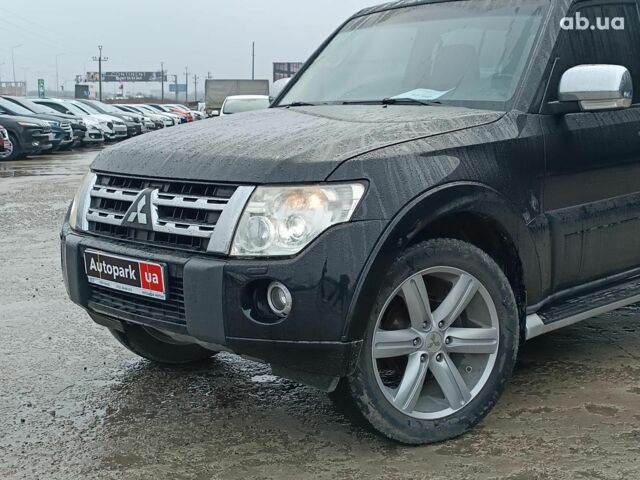 Черный Мицубиси Паджеро Вагон, объемом двигателя 3 л и пробегом 280 тыс. км за 12590 $, фото 3 на Automoto.ua