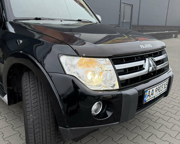 Черный Мицубиси Паджеро Вагон, объемом двигателя 2.97 л и пробегом 218 тыс. км за 11499 $, фото 33 на Automoto.ua