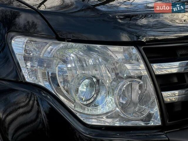 Черный Мицубиси Паджеро Вагон, объемом двигателя 2.97 л и пробегом 186 тыс. км за 10700 $, фото 5 на Automoto.ua