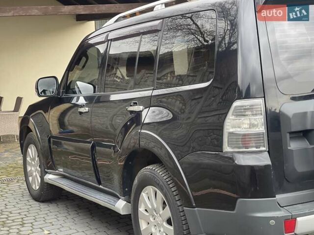 Чорний Міцубісі Паджеро Вагон, об'ємом двигуна 3.2 л та пробігом 320 тис. км за 12500 $, фото 14 на Automoto.ua