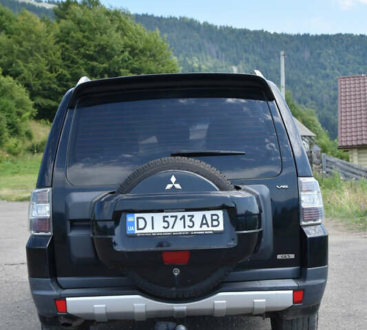 Чорний Міцубісі Паджеро Вагон, об'ємом двигуна 2.97 л та пробігом 310 тис. км за 13600 $, фото 10 на Automoto.ua