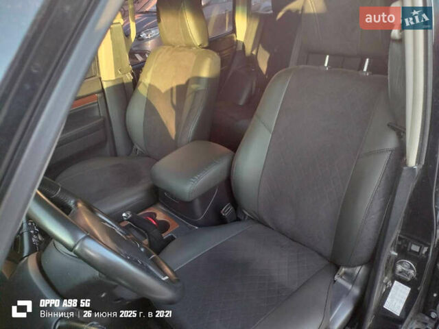 Чорний Міцубісі Паджеро Вагон, об'ємом двигуна 2.97 л та пробігом 240 тис. км за 11000 $, фото 8 на Automoto.ua