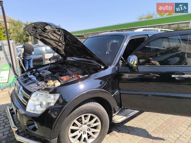 Черный Мицубиси Паджеро Вагон, объемом двигателя 2.97 л и пробегом 241 тыс. км за 15500 $, фото 12 на Automoto.ua