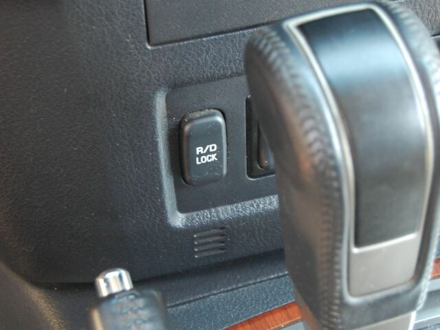 Черный Мицубиси Паджеро Вагон, объемом двигателя 0 л и пробегом 162 тыс. км за 11500 $, фото 19 на Automoto.ua