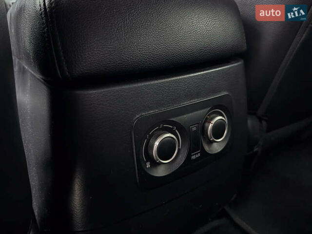 Черный Мицубиси Паджеро Вагон, объемом двигателя 3.2 л и пробегом 305 тыс. км за 12900 $, фото 18 на Automoto.ua