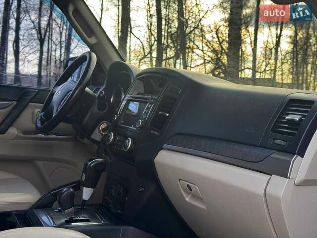 Черный Мицубиси Паджеро Вагон, объемом двигателя 2.97 л и пробегом 186 тыс. км за 10700 $, фото 54 на Automoto.ua