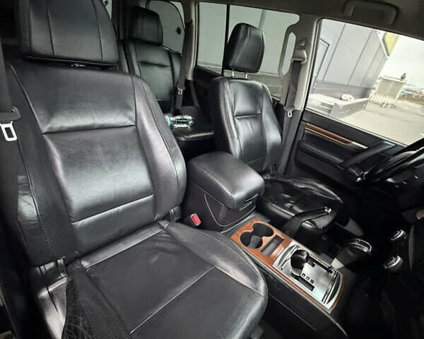 Черный Мицубиси Паджеро Вагон, объемом двигателя 2.97 л и пробегом 218 тыс. км за 11499 $, фото 58 на Automoto.ua