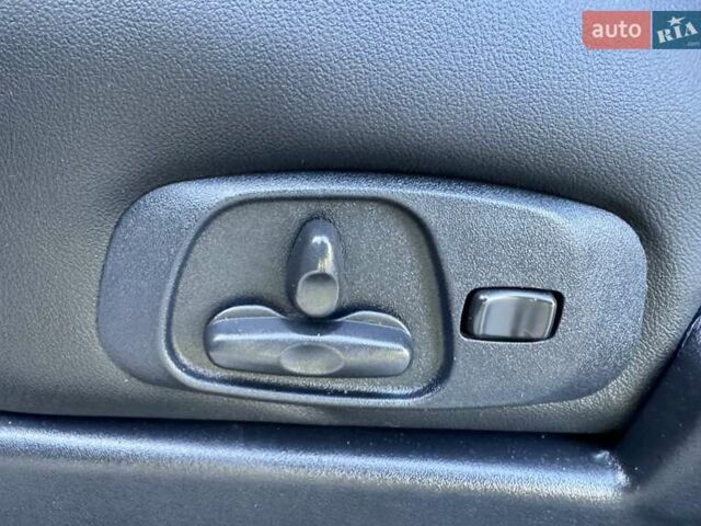 Чорний Міцубісі Паджеро Вагон, об'ємом двигуна 3 л та пробігом 235 тис. км за 10700 $, фото 17 на Automoto.ua