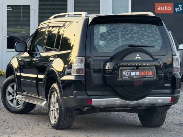 Чорний Міцубісі Паджеро Вагон, об'ємом двигуна 2.97 л та пробігом 179 тис. км за 12500 $, фото 7 на Automoto.ua