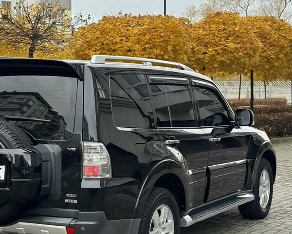 Міцубісі Паджеро Вагон 2008 у Івано-Франківську на Automoto.ua Чорний Міцубісі Паджеро Вагон, об'ємом двигуна 2.97 л та пробігом 195 тис. км за 11900 $, фото 11 на Automoto.ua