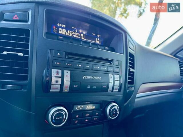 Черный Мицубиси Паджеро Вагон, объемом двигателя 2.97 л и пробегом 235 тыс. км за 10700 $, фото 21 на Automoto.ua