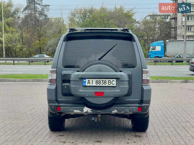 Міцубісі Паджеро Вагон 2008 у Києві на Automoto.ua Чорний Міцубісі Паджеро Вагон, об'ємом двигуна 2.97 л та пробігом 300 тис. км за 11500 $, фото 5 на Automoto.ua