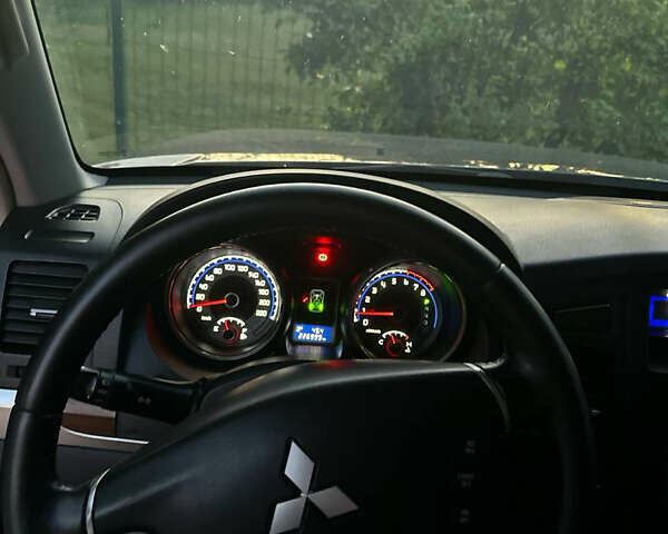 Чорний Міцубісі Паджеро Вагон, об'ємом двигуна 2.97 л та пробігом 240 тис. км за 11000 $, фото 5 на Automoto.ua