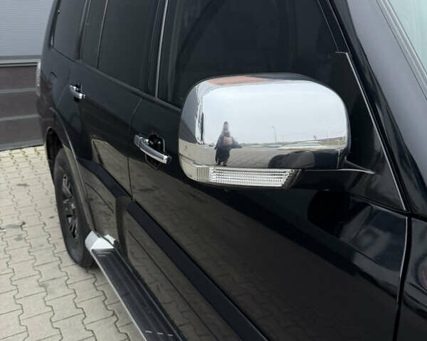 Черный Мицубиси Паджеро Вагон, объемом двигателя 2.97 л и пробегом 218 тыс. км за 11499 $, фото 40 на Automoto.ua