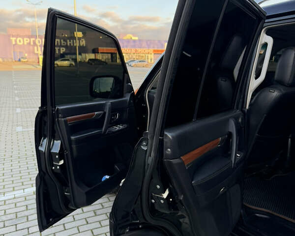 Черный Мицубиси Паджеро Вагон, объемом двигателя 3.2 л и пробегом 328 тыс. км за 13000 $, фото 20 на Automoto.ua