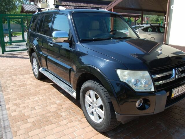 Черный Мицубиси Паджеро Вагон, объемом двигателя 0 л и пробегом 162 тыс. км за 11500 $, фото 1 на Automoto.ua