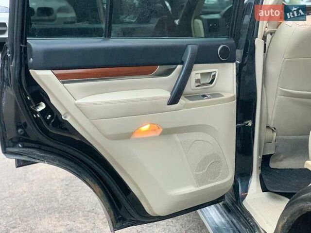 Черный Мицубиси Паджеро Вагон, объемом двигателя 3 л и пробегом 232 тыс. км за 11390 $, фото 14 на Automoto.ua