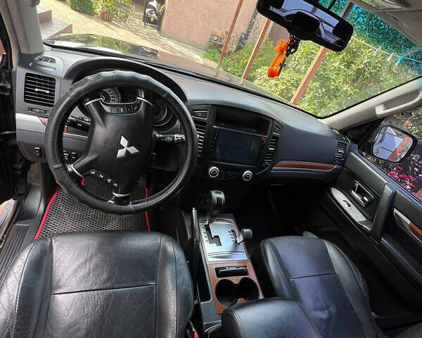 Черный Мицубиси Паджеро Вагон, объемом двигателя 2.97 л и пробегом 187 тыс. км за 12800 $, фото 7 на Automoto.ua