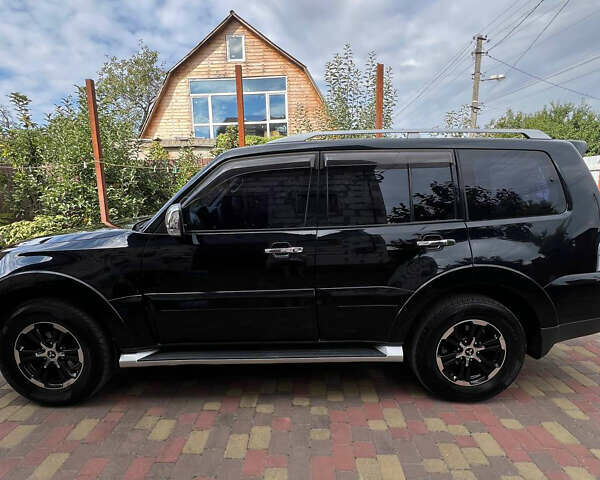 Черный Мицубиси Паджеро Вагон, объемом двигателя 2.97 л и пробегом 187 тыс. км за 12800 $, фото 1 на Automoto.ua