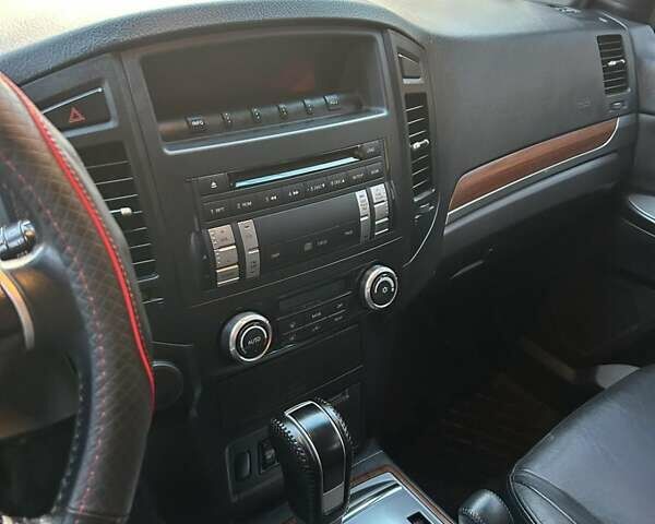 Черный Мицубиси Паджеро Вагон, объемом двигателя 3.2 л и пробегом 160 тыс. км за 14000 $, фото 17 на Automoto.ua