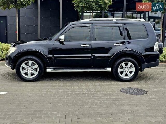 Черный Мицубиси Паджеро Вагон, объемом двигателя 0 л и пробегом 200 тыс. км за 11300 $, фото 2 на Automoto.ua