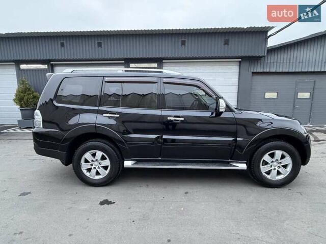 Черный Мицубиси Паджеро Вагон, объемом двигателя 3 л и пробегом 182 тыс. км за 11500 $, фото 8 на Automoto.ua