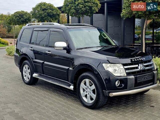Черный Мицубиси Паджеро Вагон, объемом двигателя 0 л и пробегом 200 тыс. км за 11300 $, фото 1 на Automoto.ua