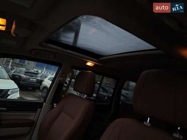 Черный Мицубиси Паджеро Вагон, объемом двигателя 3.8 л и пробегом 219 тыс. км за 10990 $, фото 32 на Automoto.ua