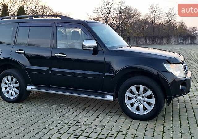Черный Мицубиси Паджеро Вагон, объемом двигателя 3.83 л и пробегом 389 тыс. км за 14800 $, фото 25 на Automoto.ua