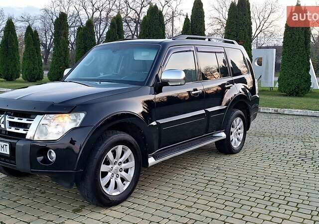 Черный Мицубиси Паджеро Вагон, объемом двигателя 3.83 л и пробегом 389 тыс. км за 14800 $, фото 9 на Automoto.ua