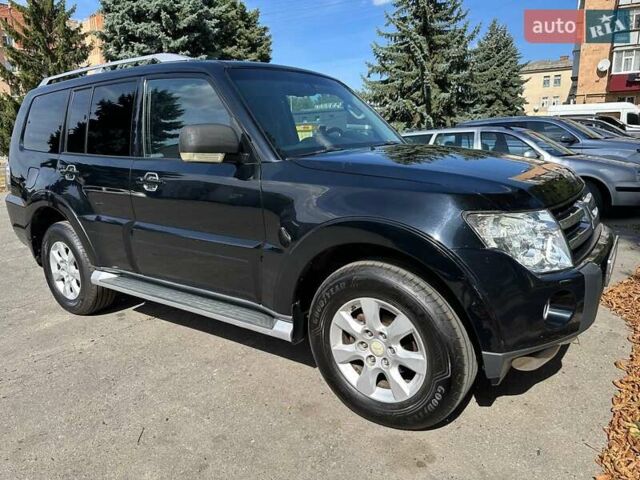 Чорний Міцубісі Паджеро Вагон, об'ємом двигуна 2.97 л та пробігом 312 тис. км за 14300 $, фото 4 на Automoto.ua