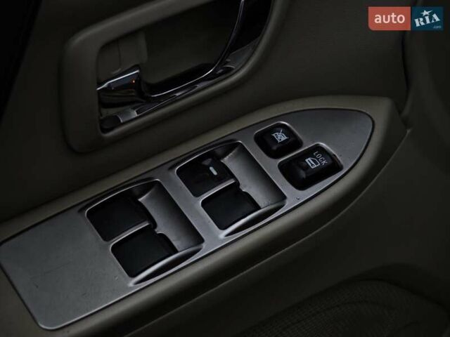 Черный Мицубиси Паджеро Вагон, объемом двигателя 3.8 л и пробегом 219 тыс. км за 10990 $, фото 22 на Automoto.ua