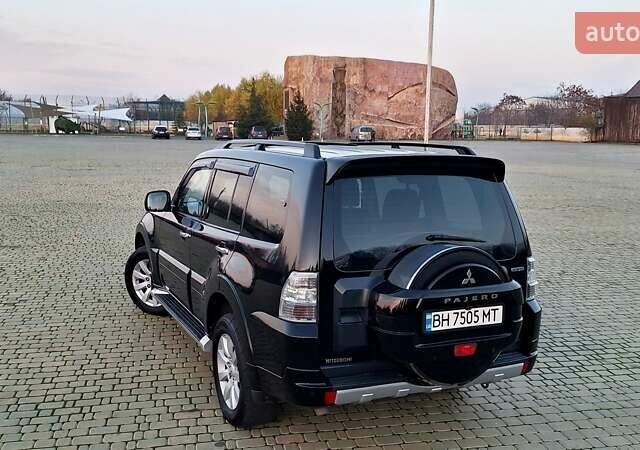 Черный Мицубиси Паджеро Вагон, объемом двигателя 3.83 л и пробегом 389 тыс. км за 14800 $, фото 15 на Automoto.ua