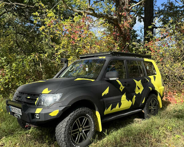 Чорний Міцубісі Паджеро Вагон, об'ємом двигуна 3.5 л та пробігом 220 тис. км за 20000 $, фото 4 на Automoto.ua