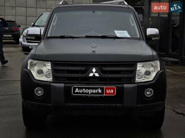 Черный Мицубиси Паджеро Вагон, объемом двигателя 3.8 л и пробегом 219 тыс. км за 10990 $, фото 1 на Automoto.ua