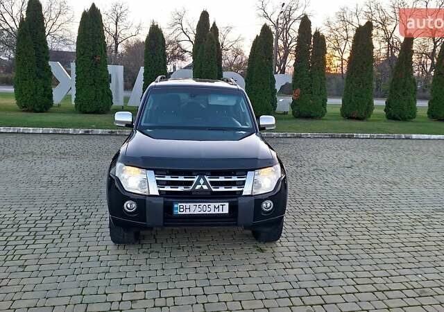 Черный Мицубиси Паджеро Вагон, объемом двигателя 3.83 л и пробегом 389 тыс. км за 14800 $, фото 29 на Automoto.ua
