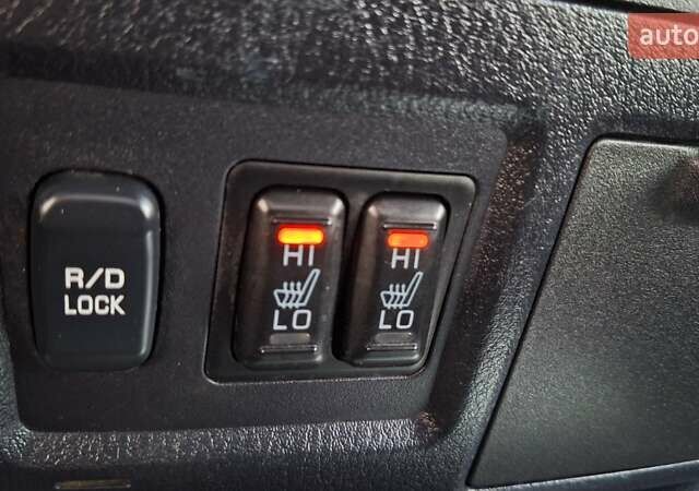 Черный Мицубиси Паджеро Вагон, объемом двигателя 3.83 л и пробегом 389 тыс. км за 14800 $, фото 41 на Automoto.ua