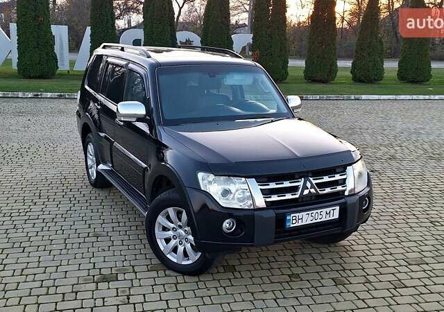 Черный Мицубиси Паджеро Вагон, объемом двигателя 3.83 л и пробегом 389 тыс. км за 14800 $, фото 27 на Automoto.ua