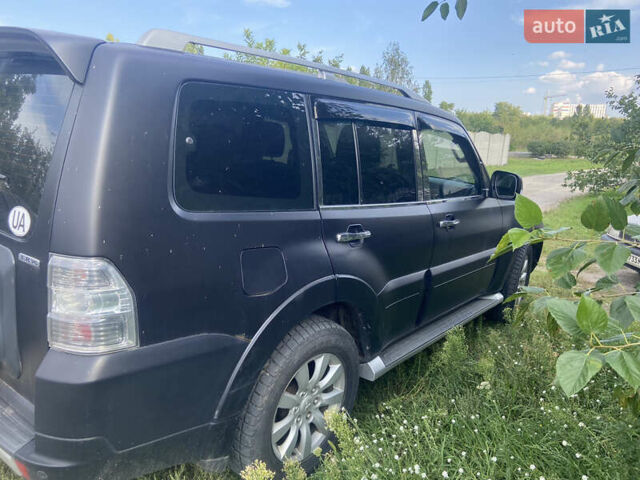 Черный Мицубиси Паджеро Вагон, объемом двигателя 3.8 л и пробегом 219 тыс. км за 14000 $, фото 6 на Automoto.ua