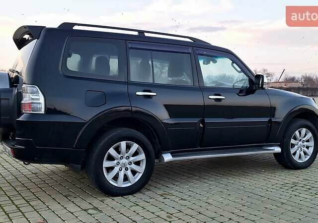 Черный Мицубиси Паджеро Вагон, объемом двигателя 3.83 л и пробегом 389 тыс. км за 14800 $, фото 21 на Automoto.ua