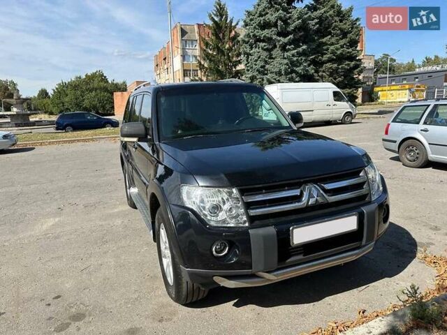 Чорний Міцубісі Паджеро Вагон, об'ємом двигуна 2.97 л та пробігом 312 тис. км за 14300 $, фото 3 на Automoto.ua