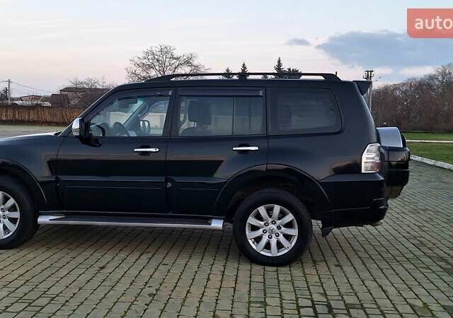 Черный Мицубиси Паджеро Вагон, объемом двигателя 3.83 л и пробегом 389 тыс. км за 14800 $, фото 11 на Automoto.ua