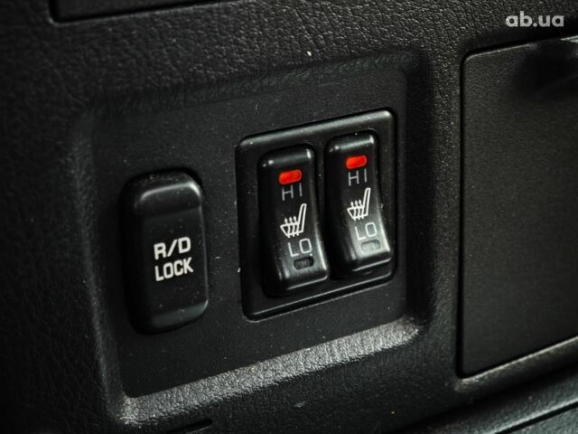 Черный Мицубиси Паджеро Вагон, объемом двигателя 3.8 л и пробегом 219 тыс. км за 10990 $, фото 29 на Automoto.ua