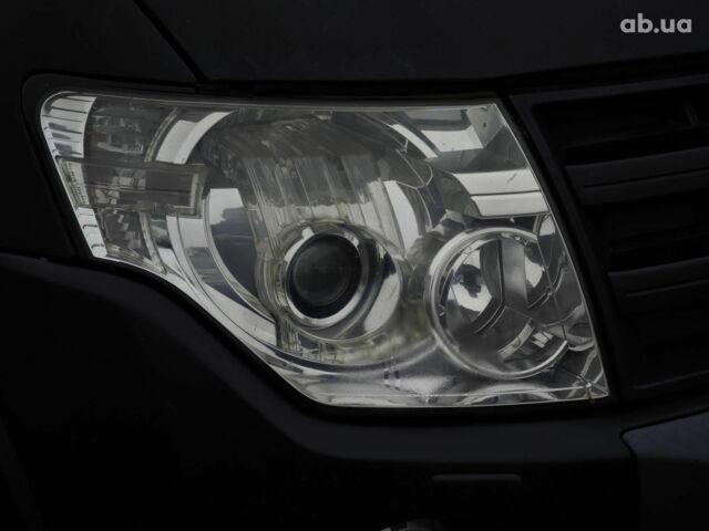 Черный Мицубиси Паджеро Вагон, объемом двигателя 3.8 л и пробегом 219 тыс. км за 10990 $, фото 3 на Automoto.ua