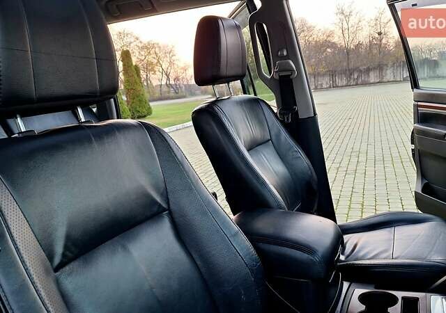 Черный Мицубиси Паджеро Вагон, объемом двигателя 3.83 л и пробегом 389 тыс. км за 14800 $, фото 36 на Automoto.ua