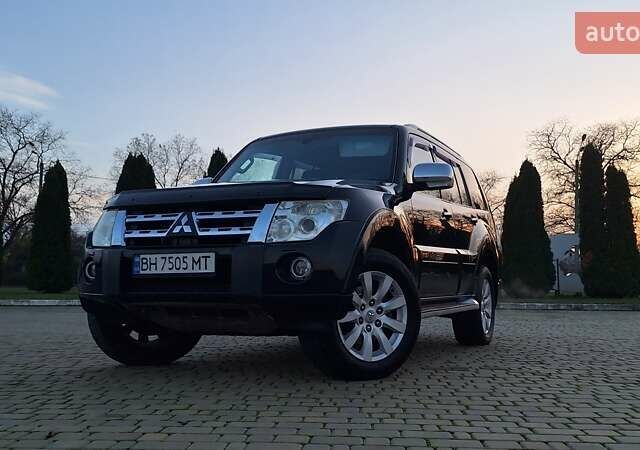 Черный Мицубиси Паджеро Вагон, объемом двигателя 3.83 л и пробегом 389 тыс. км за 14800 $, фото 7 на Automoto.ua