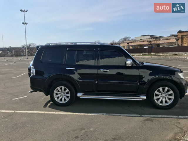 Чорний Міцубісі Паджеро Вагон, об'ємом двигуна 3.2 л та пробігом 164 тис. км за 20000 $, фото 18 на Automoto.ua